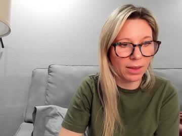 girl
        texas_blonde cam image #860412