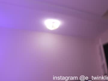 girl
        ella_twinkle cam image #2669372
