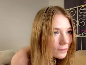 girl
        lovely_shyy cam image #5392735