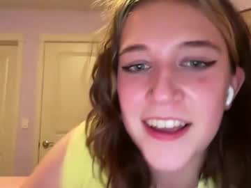 girl
        indigogirl210 cam image #4487289