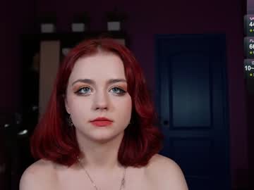 girl
        ashley_mills__ cam image #5505740