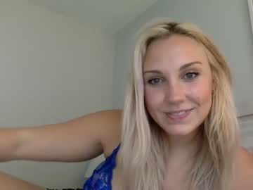 girl
        dreag3011 cam image #1850420