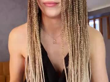 girl
        yononeey cam image #6853462