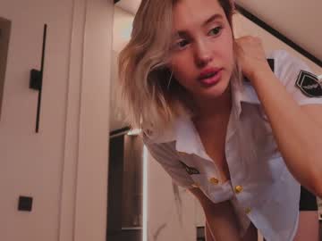 girl
        angella_kleee cam image #847058