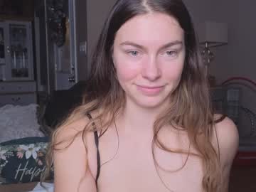 girl
        chroniclove cam image #5902886