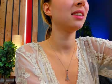 girl
        milablush cam image #1712058