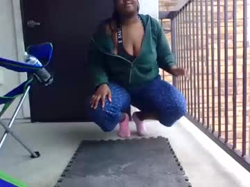girl
        bubblesslut42 cam image #556734