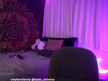 girl
        laylas_universe cam image #4876670
