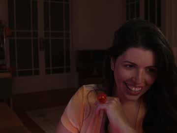 girl
        mila_ cam image #5049346