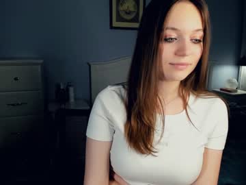 girl
        lovelikedreams cam image #1633730