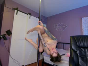 girl
        aynmarie cam image #6448464