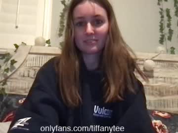 girl
        tiffanytee2 cam image #747039