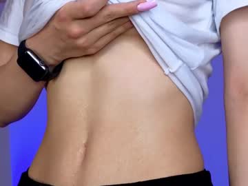 girl
        fannydowlen cam image #4383798