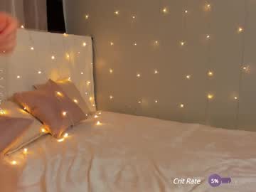 girl
        juliepenningtona cam image #3000147