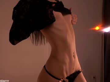 girl
        shiningstarrr cam image #6440548