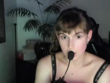 girl
        olivia8697 cam image #1645764