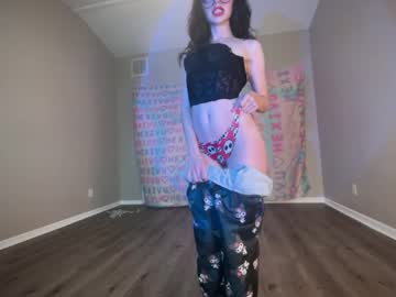 girl
        hexivu cam image #4945662