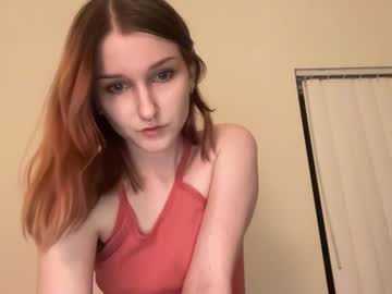 girl
        tinytittytia cam image #4754354