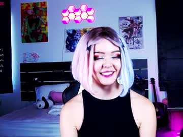 girl
        madnessalise cam image #2153880