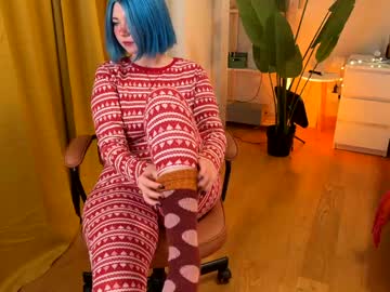 girl
        vixenp cam image #5619732