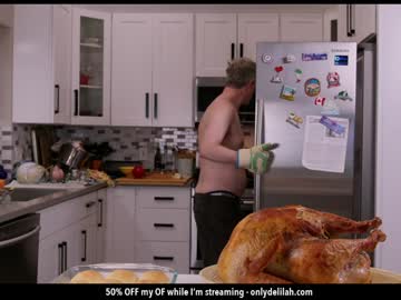 couple
        delilahcass cam image #5579151