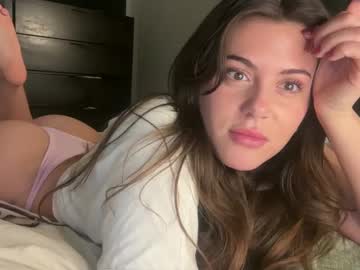 girl
        lexasworld1 cam image #5752776
