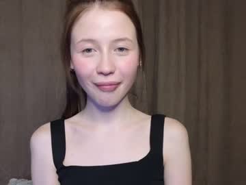 girl
        lovelydelmel cam image #3609656