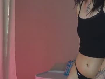 girl
        jade__trabl cam image #5036684