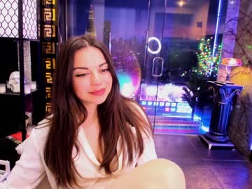 girl
        alma_pearl cam image #1185946