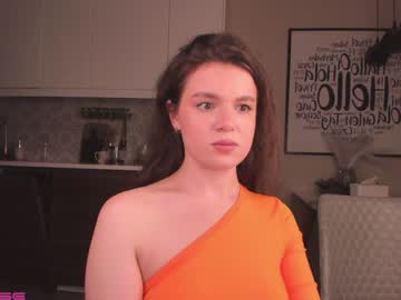 girl
        baileys_shy cam image #715686