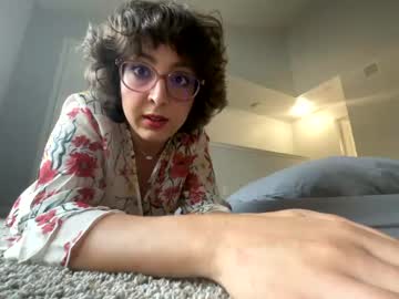 girl
        orchidladyllama cam image #3968618