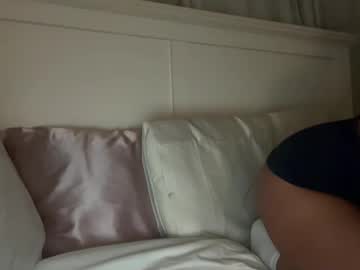 girl
        charloteeroseee77 cam image #5945286