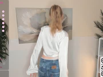 girl
        _megryan_ cam image #3784706