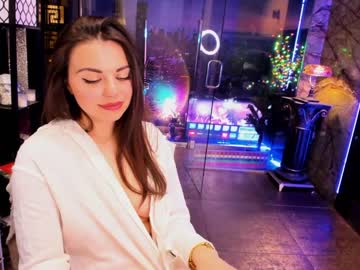 girl
        alma_pearl cam image #1164533