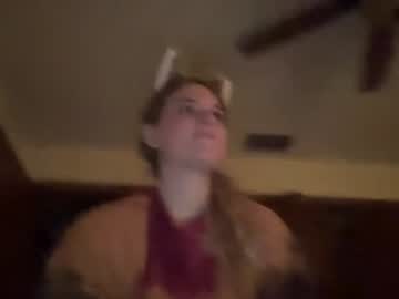couple
        snowbunnyass cam image #617454