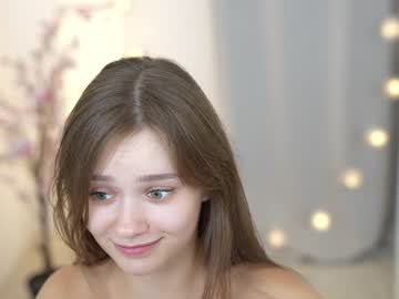 girl
        bless_sheila cam image #2308706