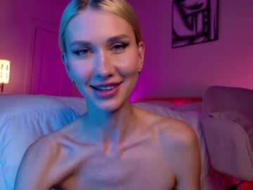 girl
        nikkibloom_xoxo cam image #5199438