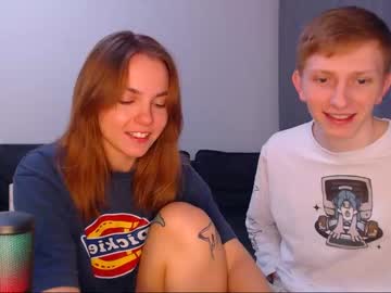 couple
        julsweet cam image #1564045