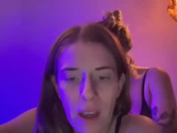 couple
        fartsmommy cam image #452045