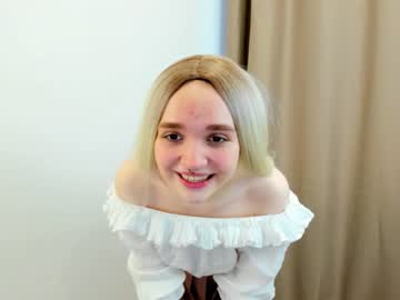 girl
        umisis_ cam image #596443