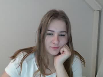 girl
        ripe_cherry69 cam image #571587