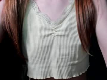 girl
        courtney_luv cam image #6682745