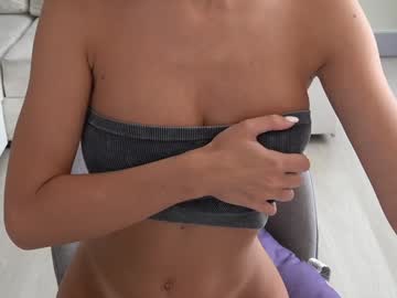 girl
        kathariine cam image #4337084
