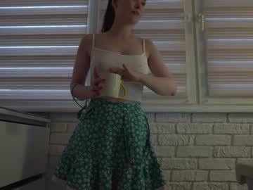 girl
        sweety_rinushka_ cam image #4534509