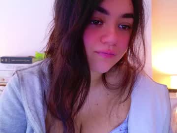 girl
        annatigarr cam image #5855480