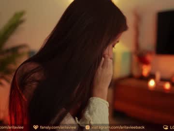 girl
        aarilaviee cam image #214882