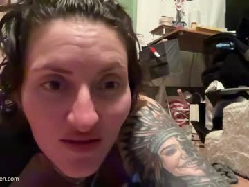 girl
        oftenelle cam image #2089449