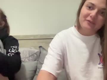 girl
        tanawaters cam image #406859