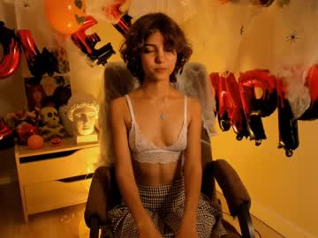 girl
        lenaelisabeth cam image #2761971