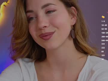 girl
        emmi_rosee cam image #6364247